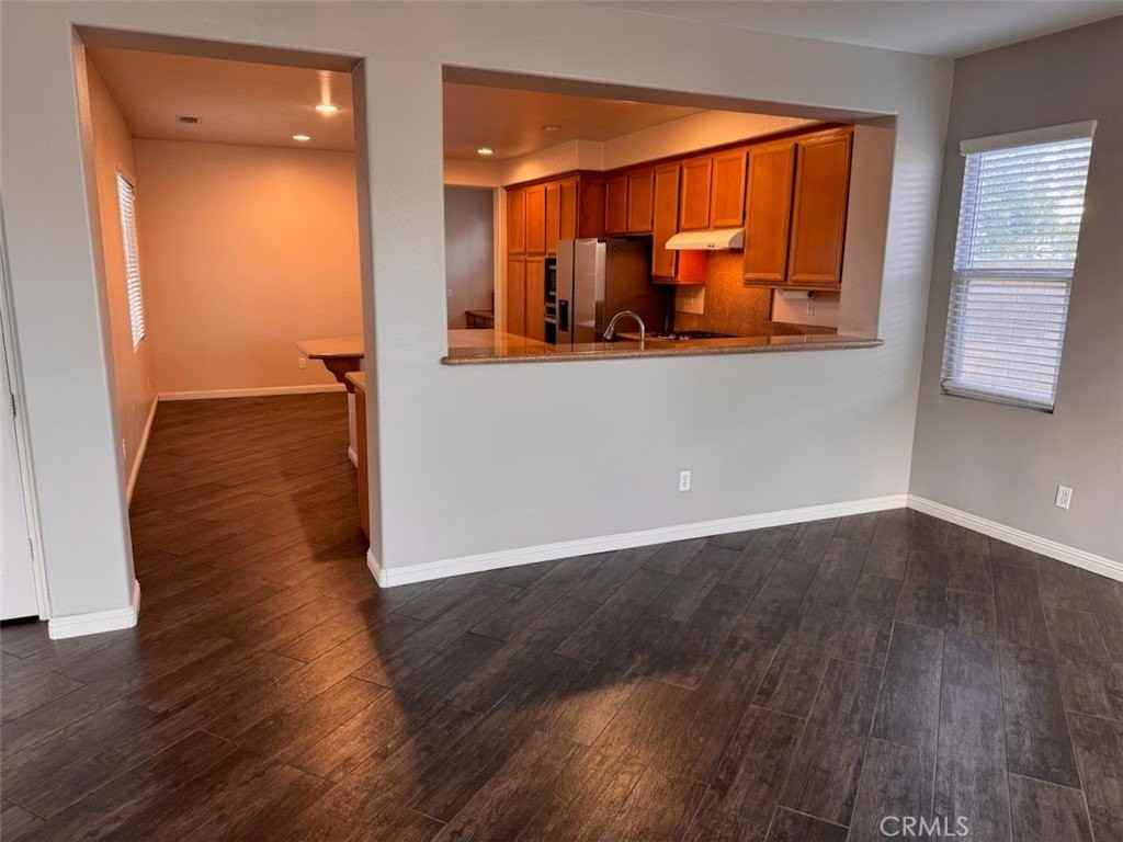 25461 Clovelly Ct - Photo 4 of 7