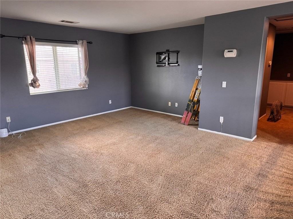 25461 Clovelly Ct - Photo 6 of 7