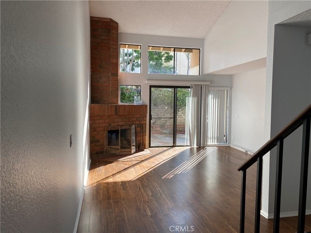 7916 Seabreeze Dr - Photo 4 of 25