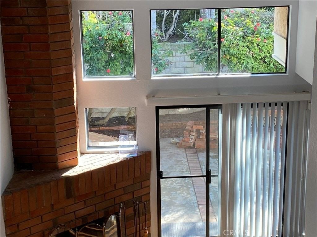 7916 Seabreeze Dr - Photo 6 of 25