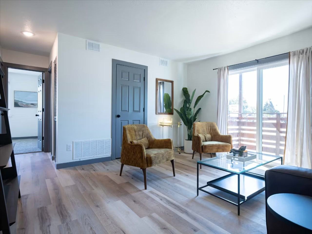 The Hawthorne - Photo 4 of 19