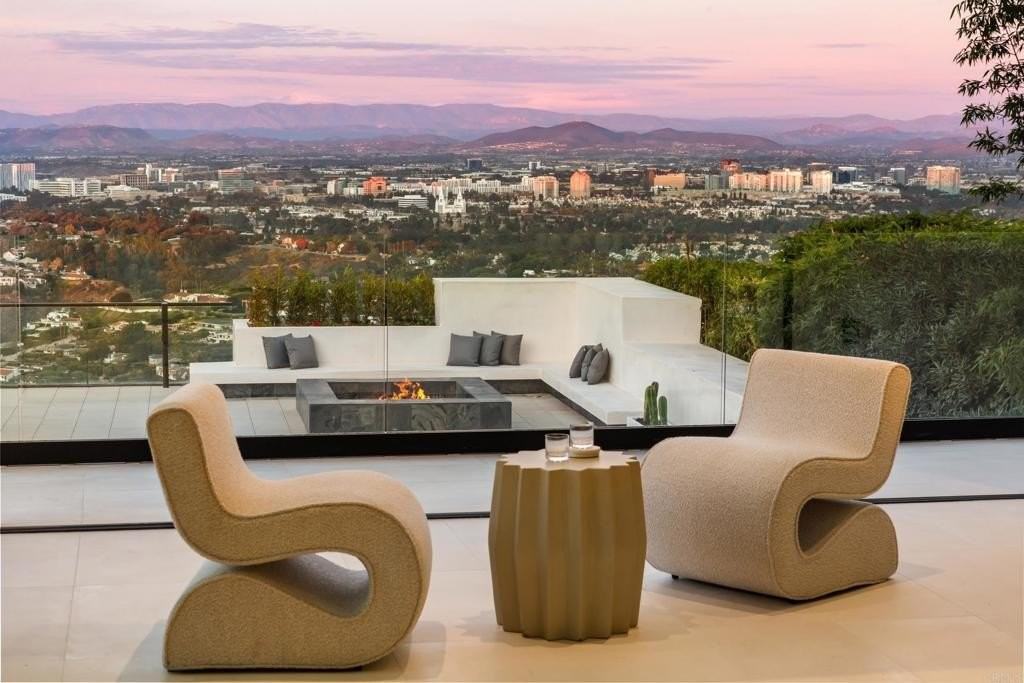 2082 Via Casa Alta - Photo 4 of 27