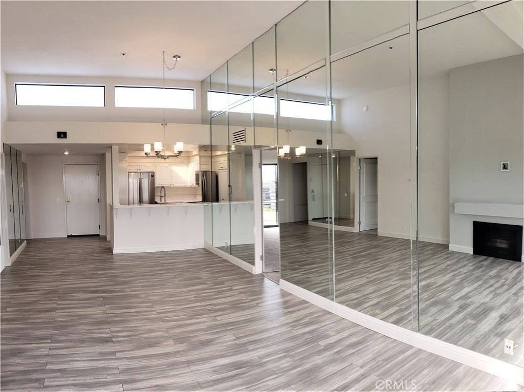 950 Cagney Ln - Photo 3 of 6