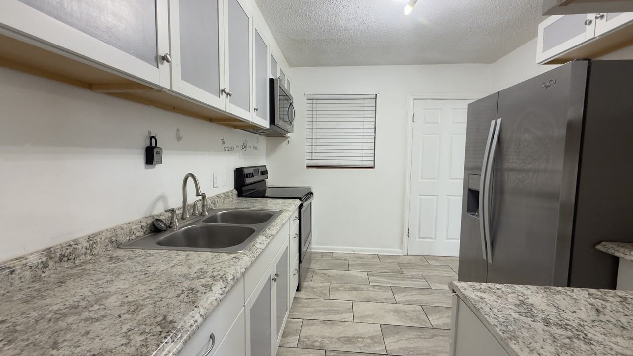 1480 Alecia Dr #1 - Photo 4 of 13