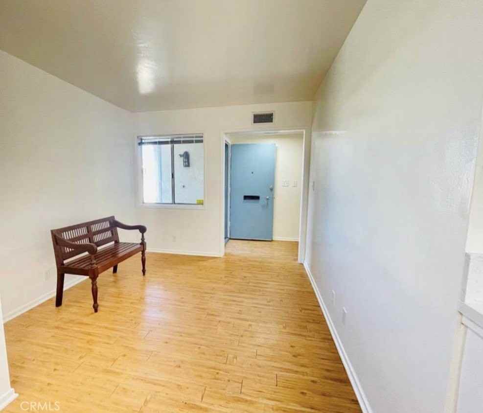 12826 Bailey St - Photo 4 of 28