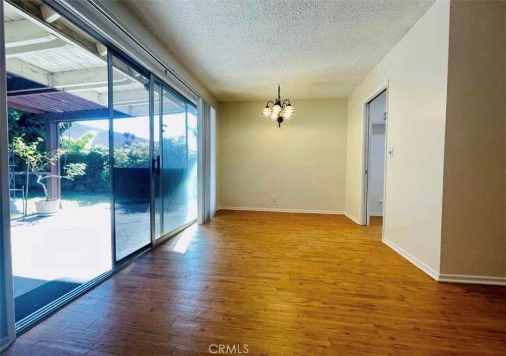 12826 Bailey St - Photo 6 of 28