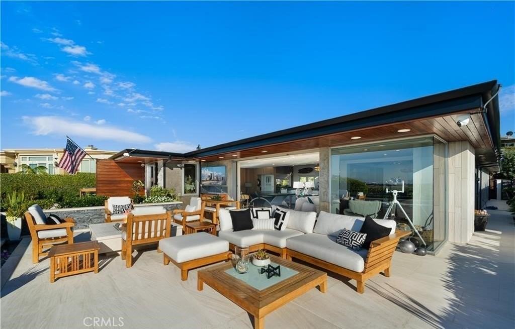 1020 White Sails Way - Photo 5 of 50