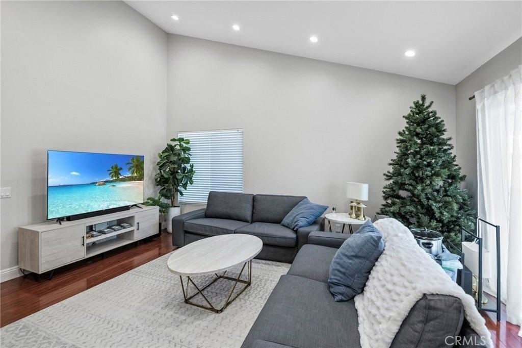 72 Cape Cod - Photo 6 of 37