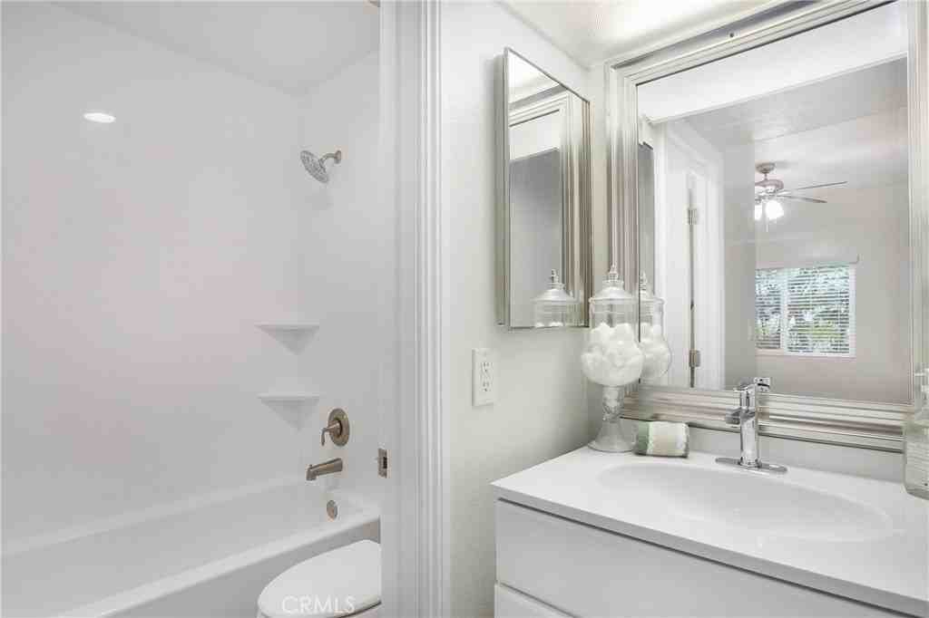 5 Rosa #140 - Photo 6 of 30