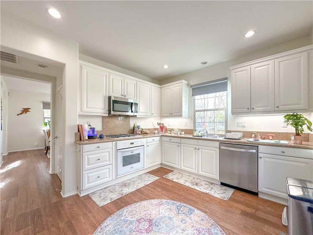 57 Bell Chime - Photo 5 of 14