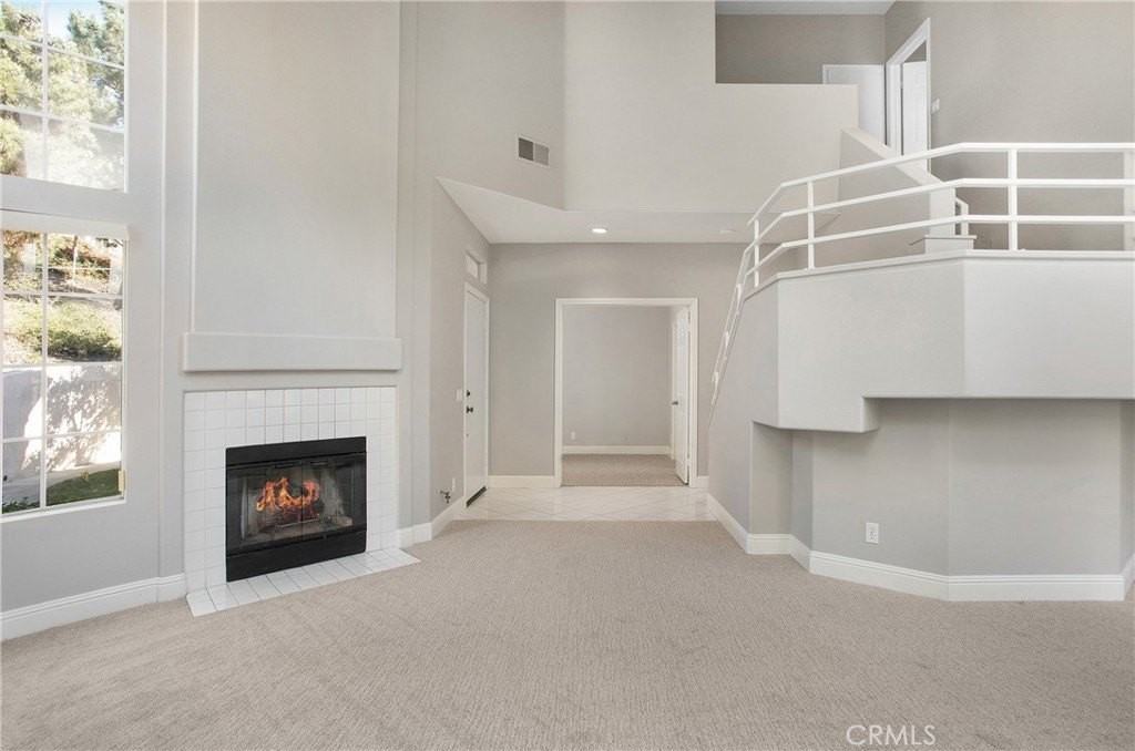 161 Shorebreaker Dr - Photo 5 of 15