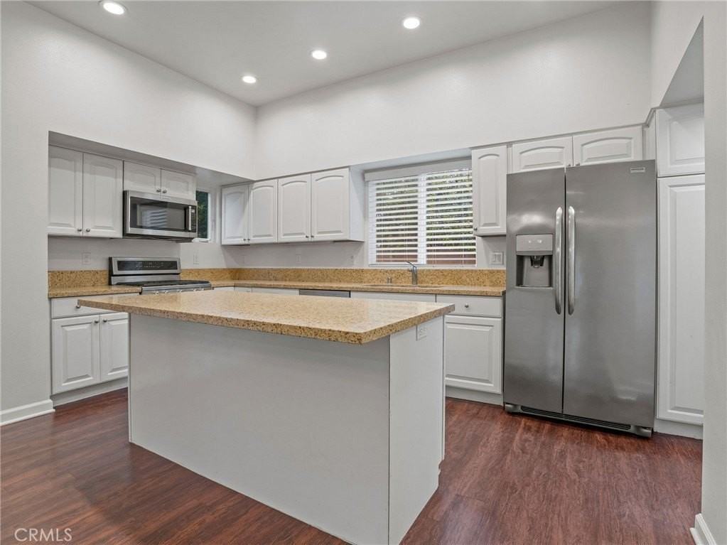 15940 Ward Ct - Photo 6 of 27