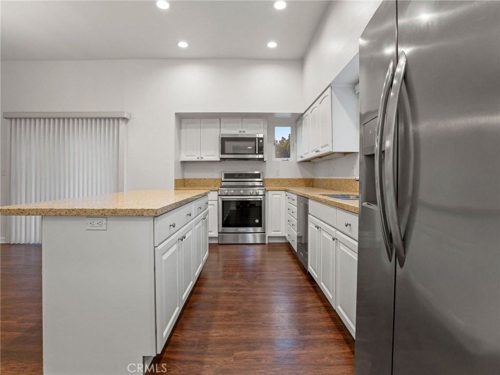 15940 Ward Ct - Photo 7 of 27