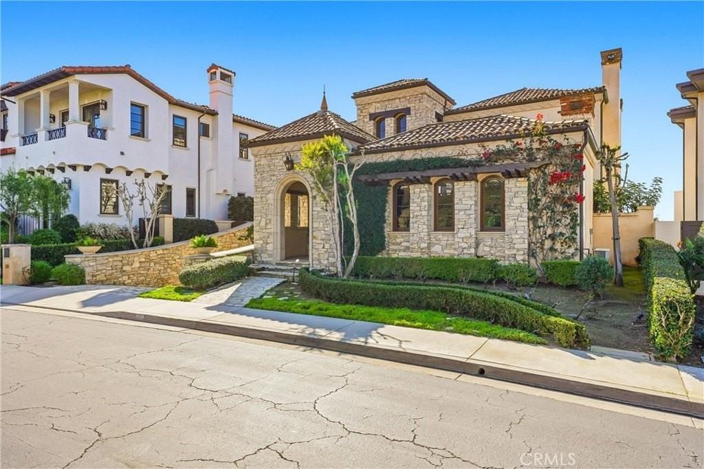 55 Ritz Cove Dr - Photo 3 of 50