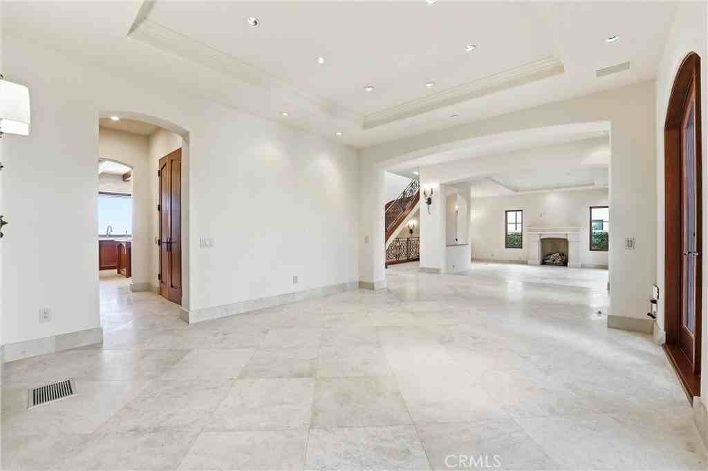 55 Ritz Cove Dr - Photo 6 of 50