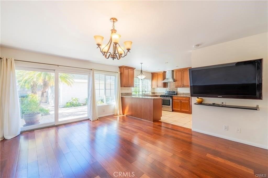 13 W Yale Loop - Photo 3 of 40