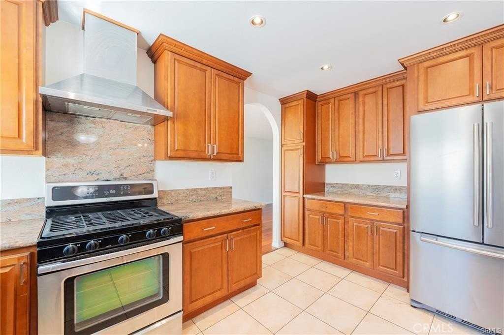 13 W Yale Loop - Photo 7 of 40