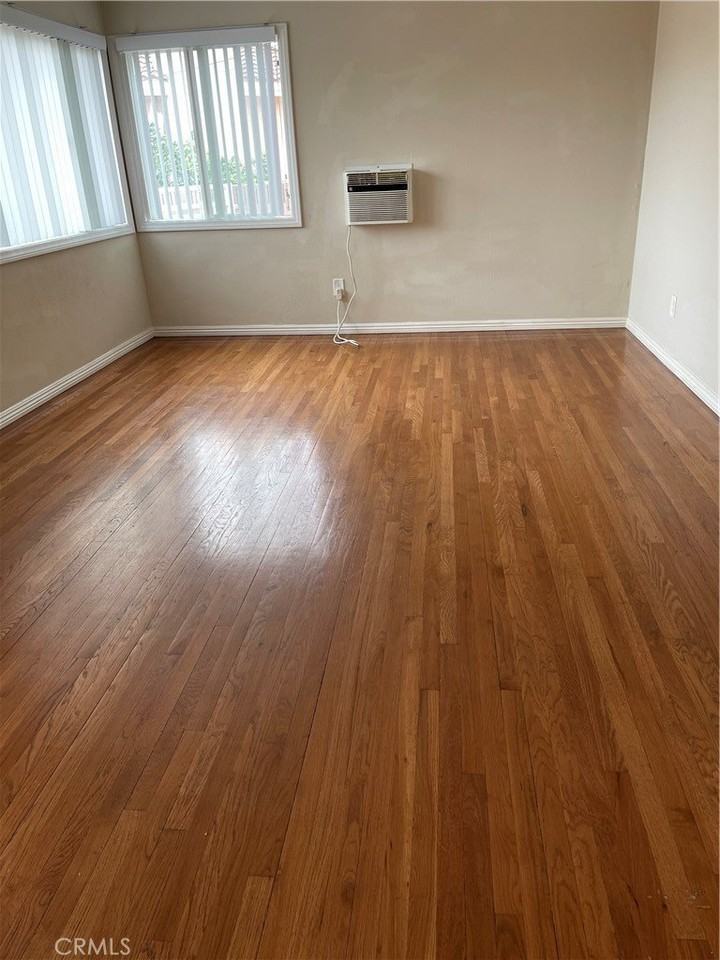 18007 Belshire Ave - Photo 3 of 31