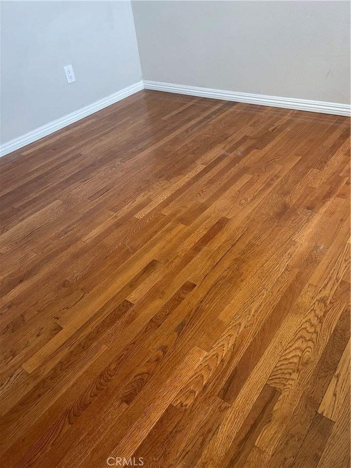 18007 Belshire Ave - Photo 4 of 31