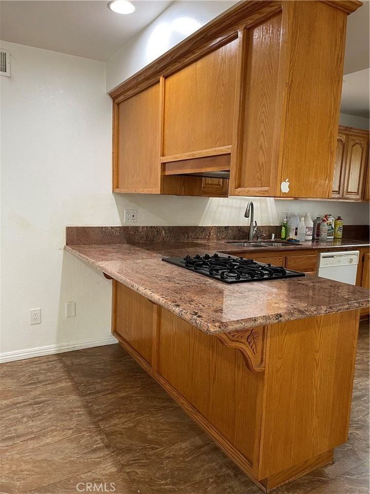 18007 Belshire Ave - Photo 7 of 31