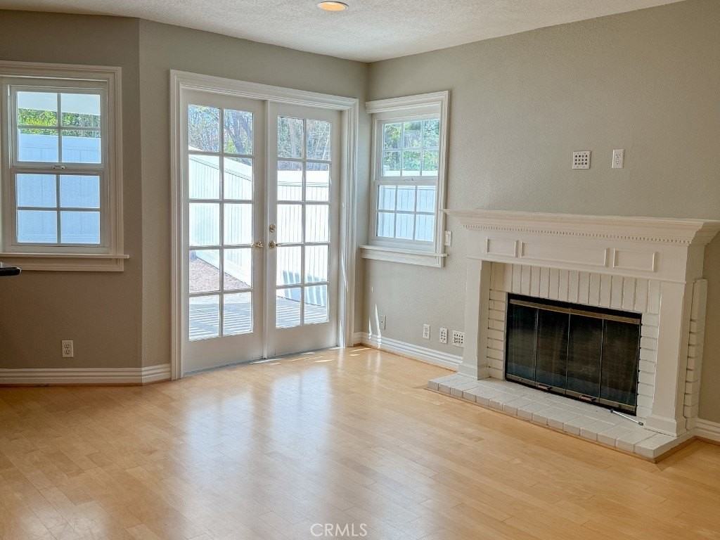 21241 Oakridge Ln - Photo 7 of 33