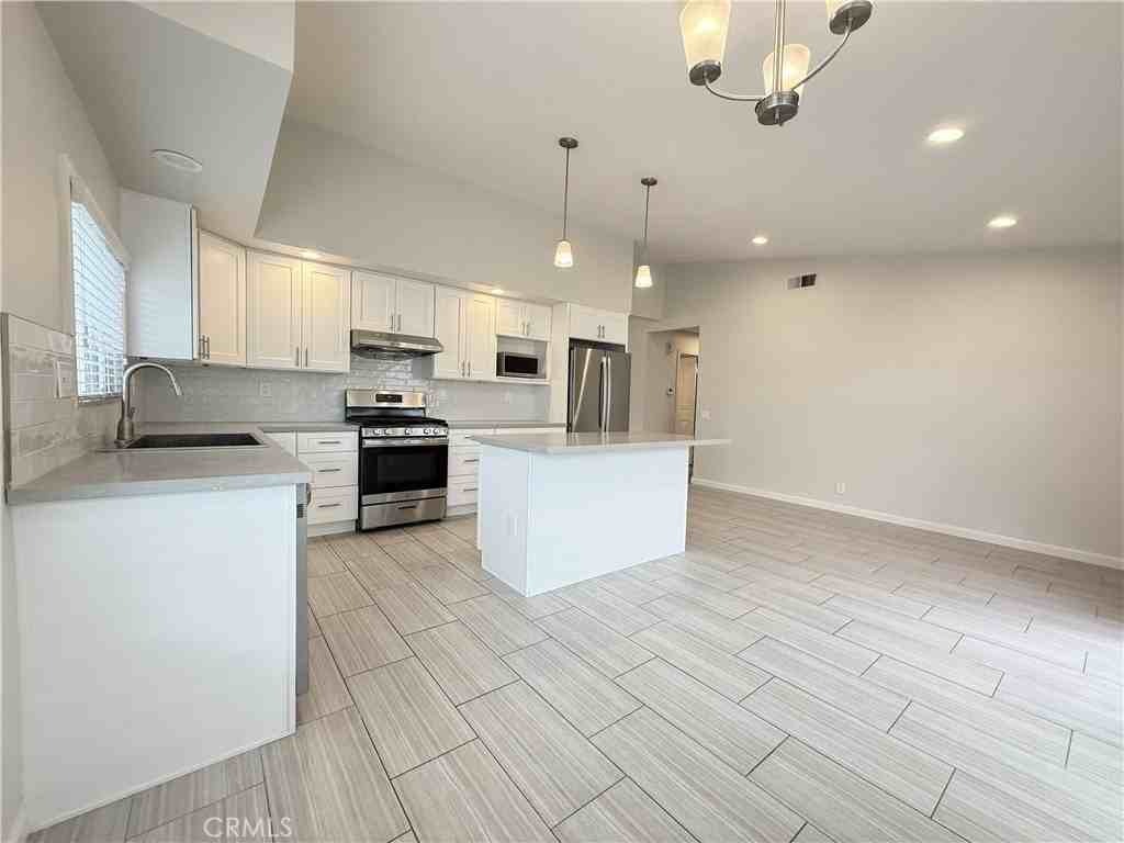 55 Carver - Photo 6 of 15