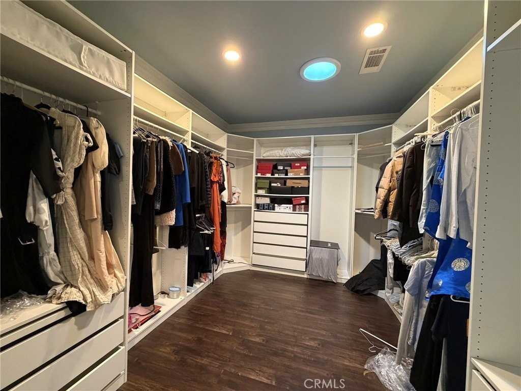 17356 Pepper Tree St - Photo 7 of 30