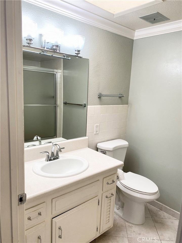 957 Calle Aragon #Q - Photo 6 of 25