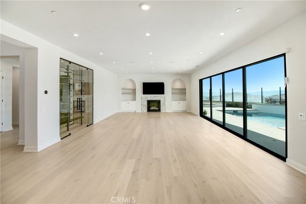 20446 W Albion Way - Photo 5 of 30