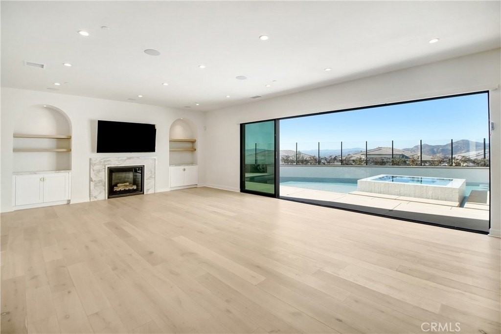 20446 W Albion Way - Photo 7 of 30