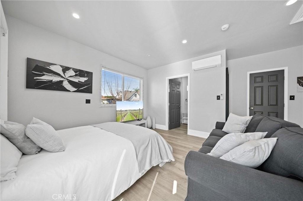 11922 Reagan St - Photo 5 of 17