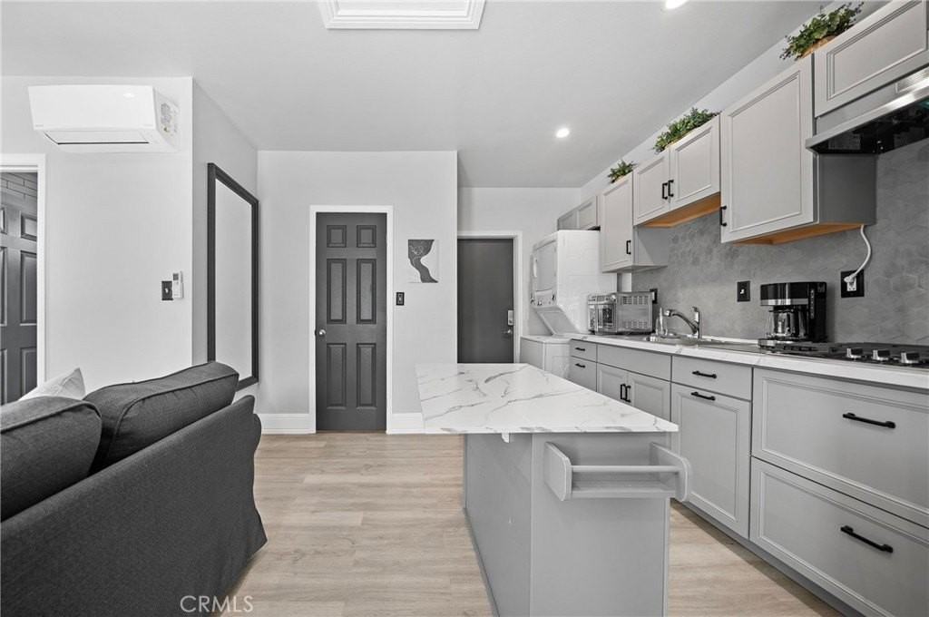 11922 Reagan St - Photo 7 of 17