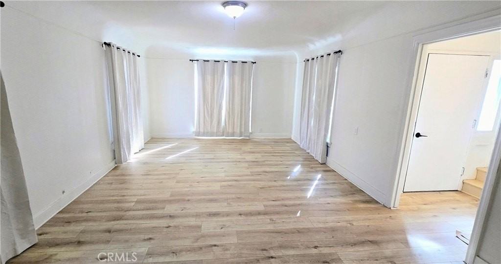 5747 Jefferson Ave - Photo 5 of 50