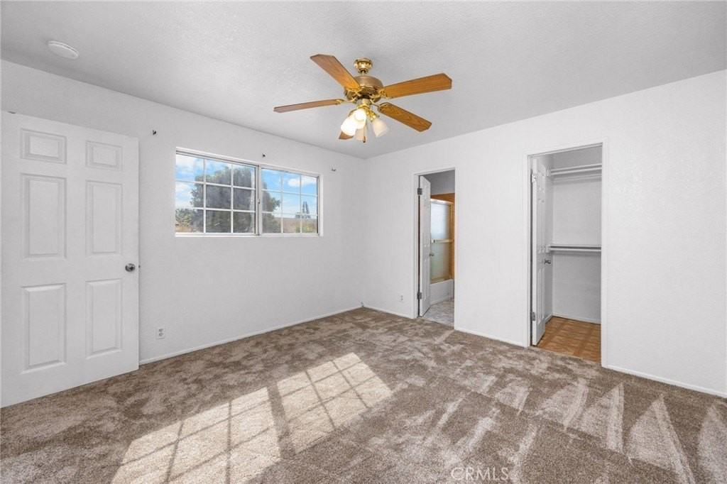 7643 Pickering Ave - Photo 7 of 16