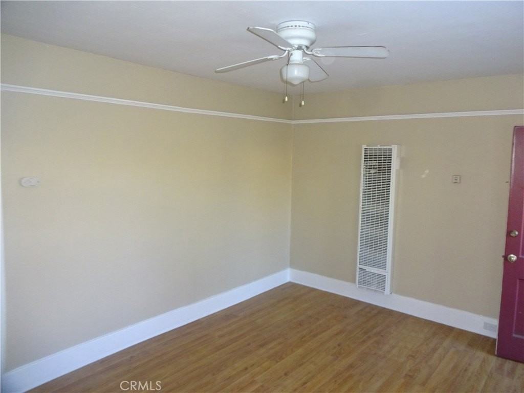 3624 E 6th St - Photo 5 of 19