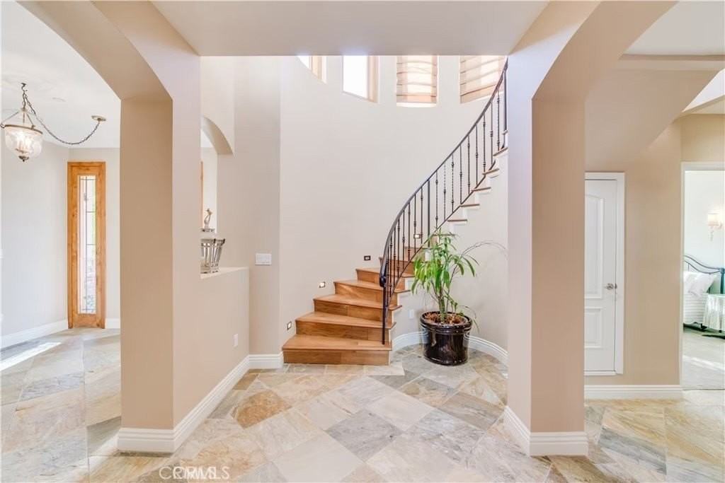 5230 Quakertown Ave - Photo 7 of 50