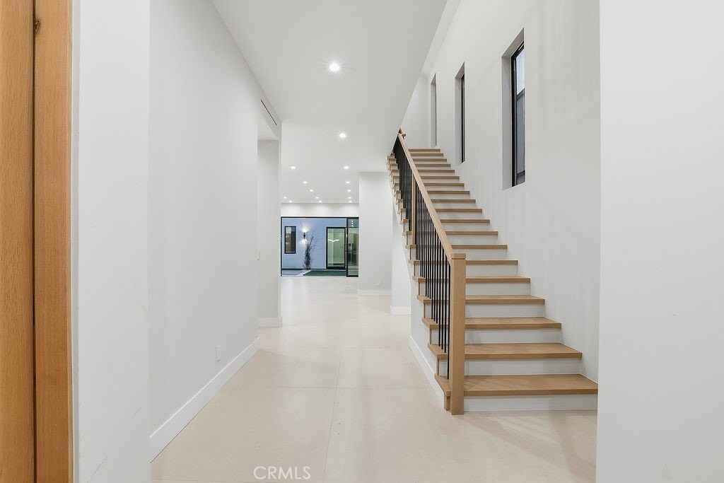 4617 Atoll Ave - Photo 4 of 22