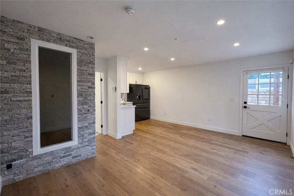 17034 Stagg St - Photo 6 of 13