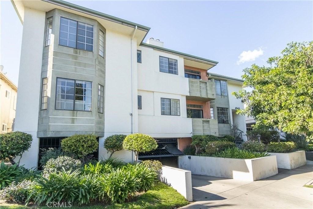 4543 Willis Ave - Photo 2 of 20