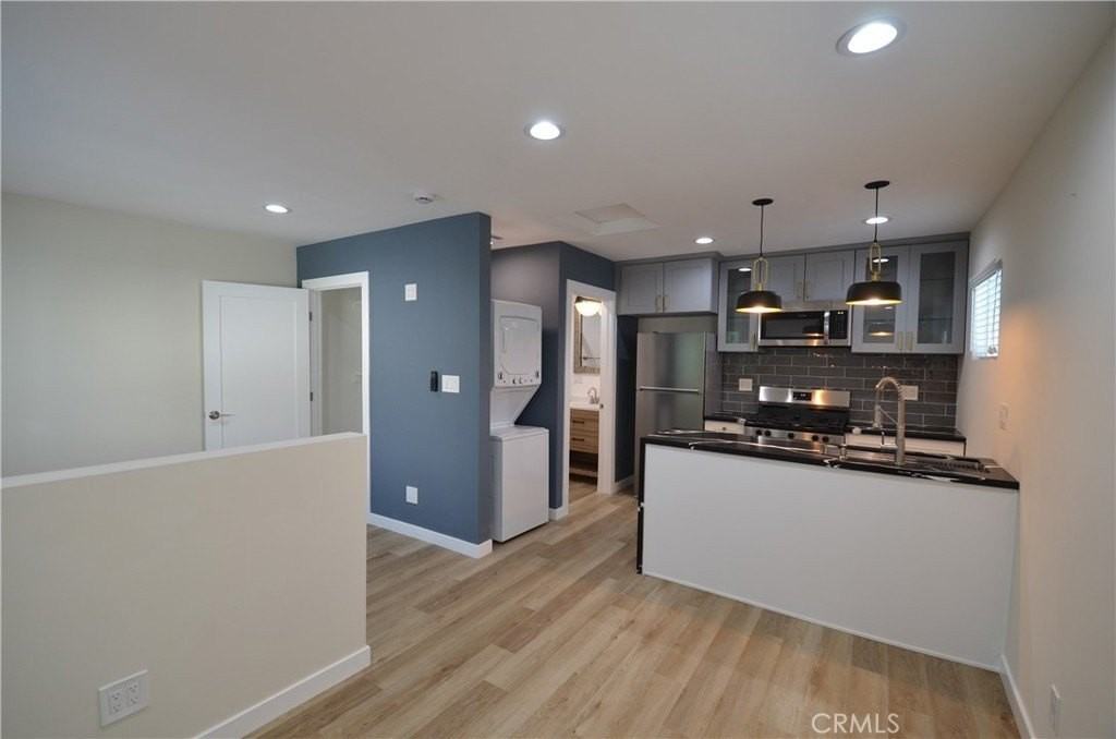 6406 Densmore Ave - Photo 2 of 8