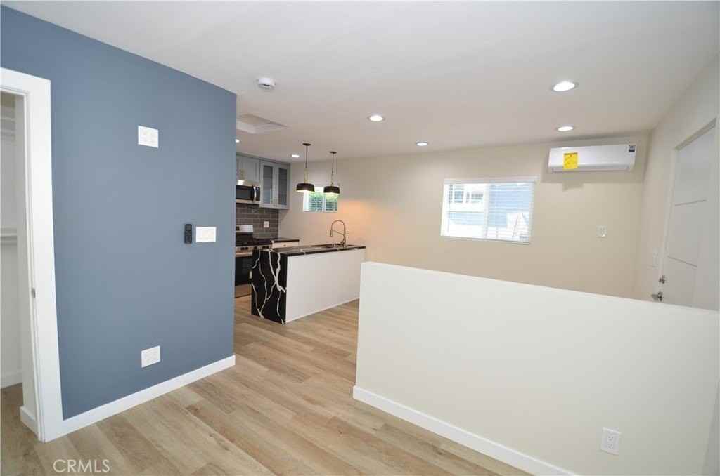 6406 Densmore Ave - Photo 6 of 8