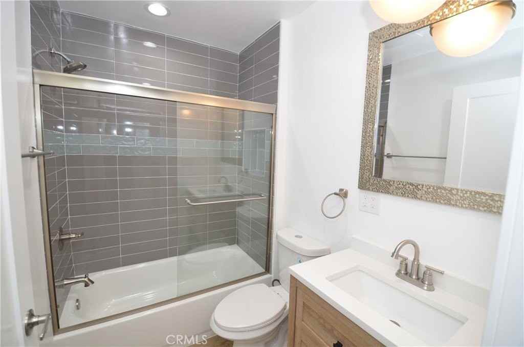 6406 Densmore Ave - Photo 7 of 8