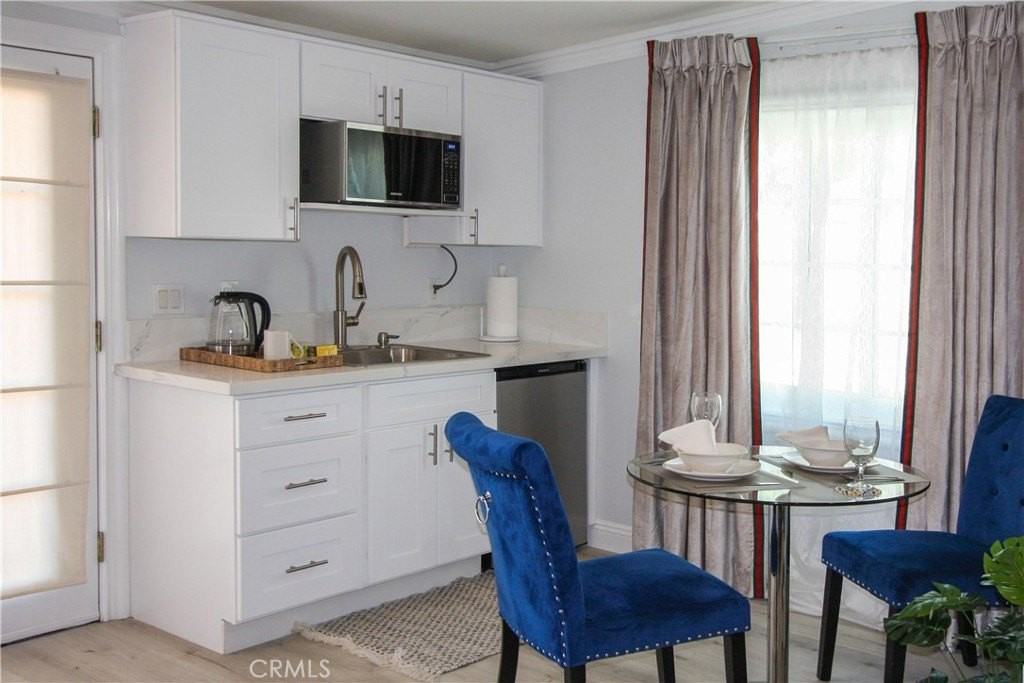 5929 Colfax Ave - Photo 4 of 14