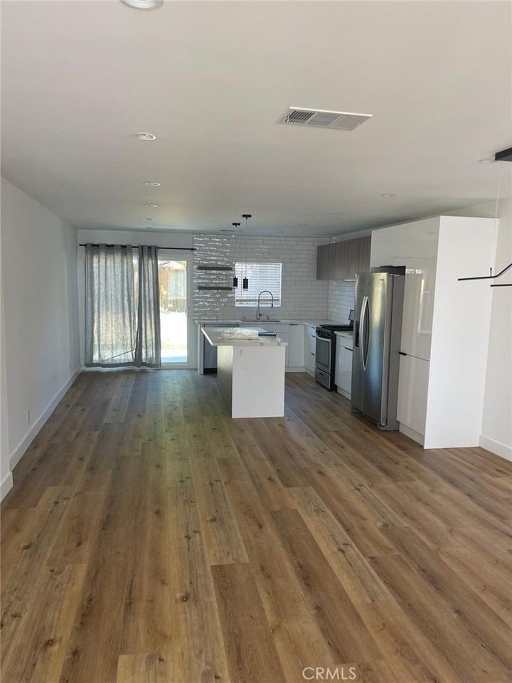 7051 Garden Grove Ave - Photo 5 of 17