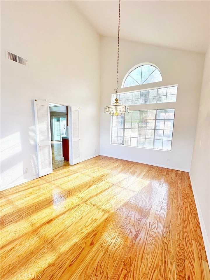 2173 Camino Largo Dr - Photo 5 of 21