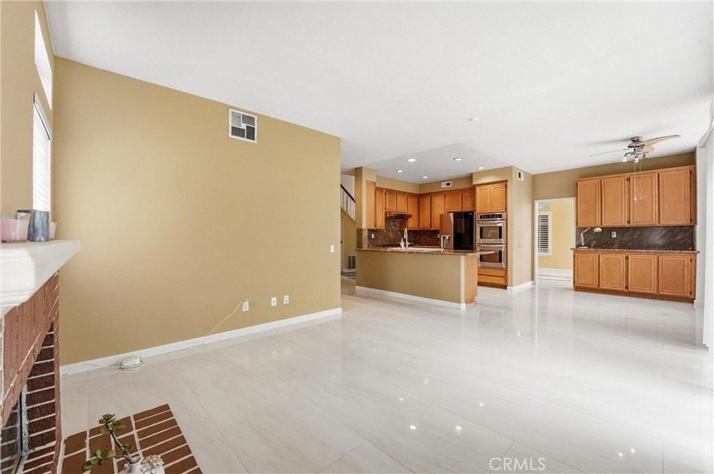 13776 Monteverde Dr - Photo 5 of 24