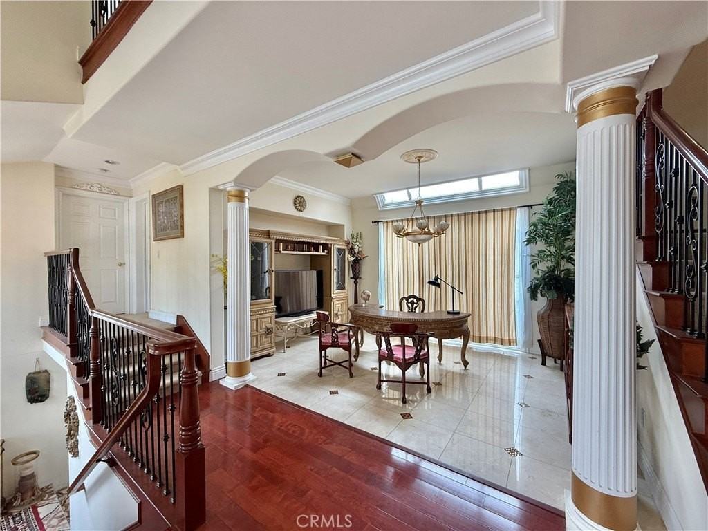 20128 Candleflame Ct - Photo 5 of 41