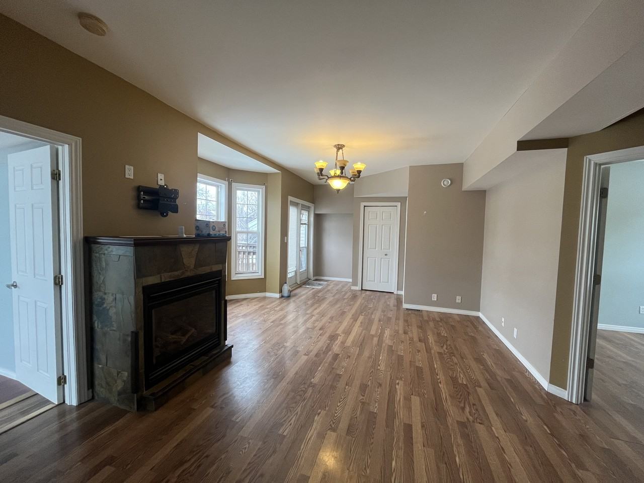 152 Wesley St #2 - Photo 4 of 14