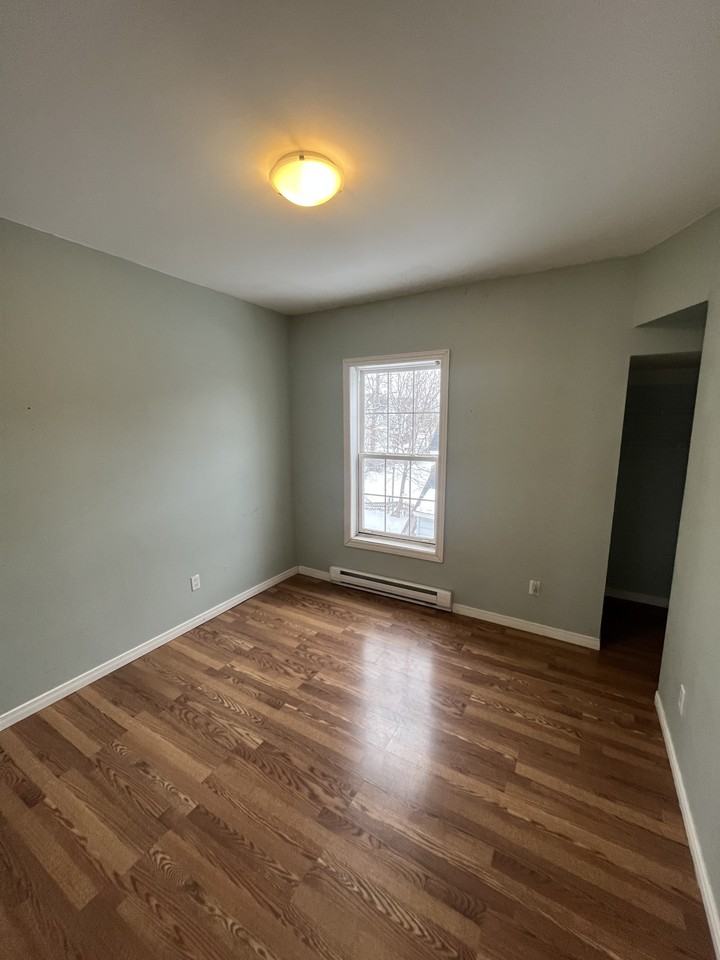 152 Wesley St #2 - Photo 7 of 14