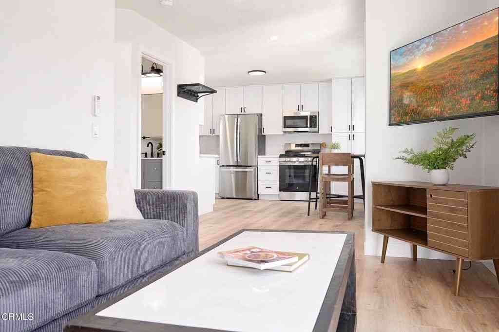 97 Everett St #B - Photo 7 of 28